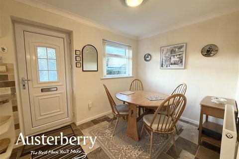 2 bedroom detached bungalow for sale, Farnworth Road, Stoke-On-Trent ST3