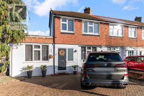 4 bedroom end of terrace house for sale, Firdene, Surbiton, KT5