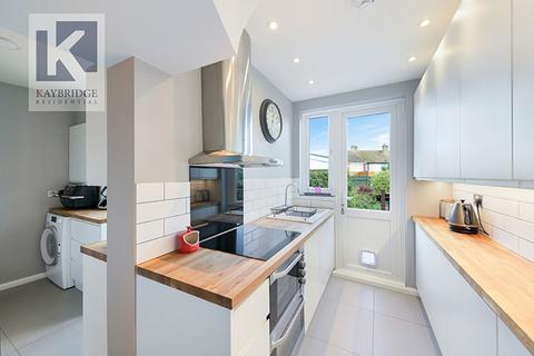 4 bedroom end of terrace house for sale, Firdene, Surbiton, KT5