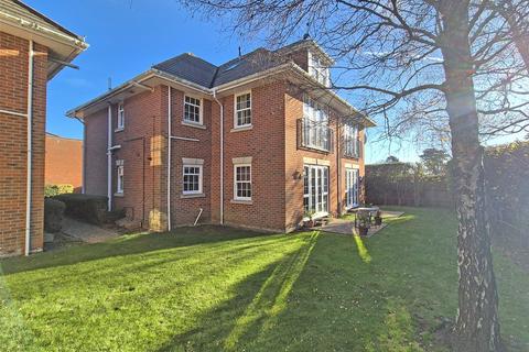 undefined, Atkinson Close, Barton on Sea, New Milton, Hampshire, BH25