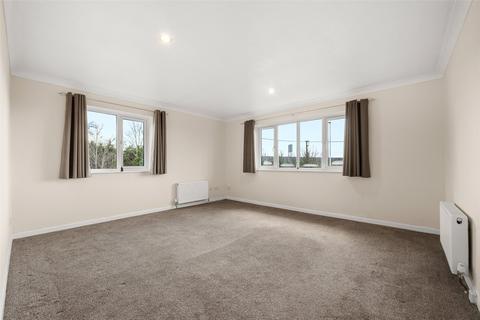 2 bedroom apartment for sale, Sadlers Court, Wokingham RG41