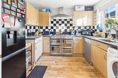 3 bedroom semi-detached house for sale, Horne Road, Thatcham, Berkshire, RG19