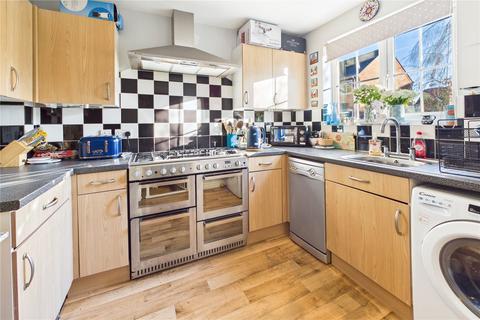 3 bedroom semi-detached house for sale, Horne Road, Thatcham, Berkshire, RG19