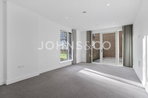 undefined, Lampton Parkside, Hounslow, London, TW3