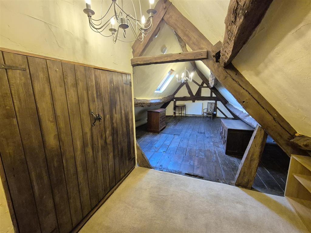Attic storage cupboard.jpg