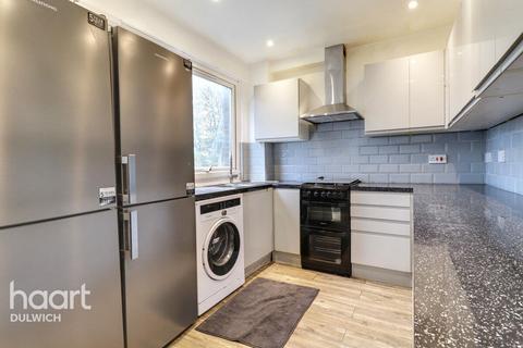 5 bedroom terraced house to rent, Champion Hill, LONDON