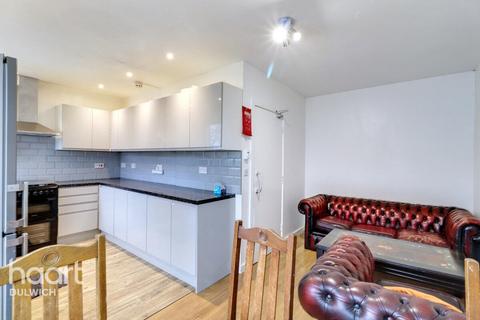 5 bedroom terraced house to rent, Champion Hill, LONDON