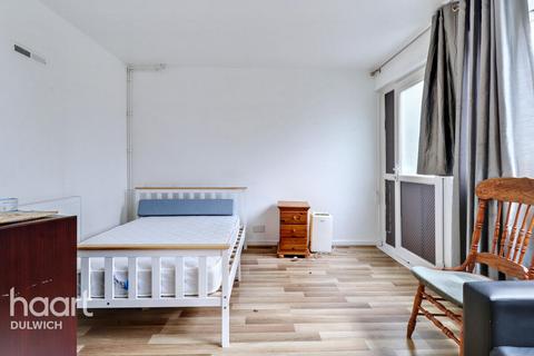 5 bedroom terraced house to rent, Champion Hill, LONDON