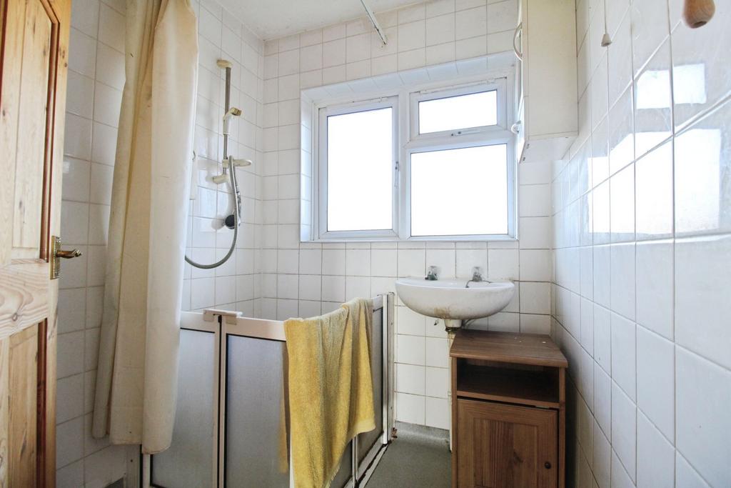 Bath / Shower Room