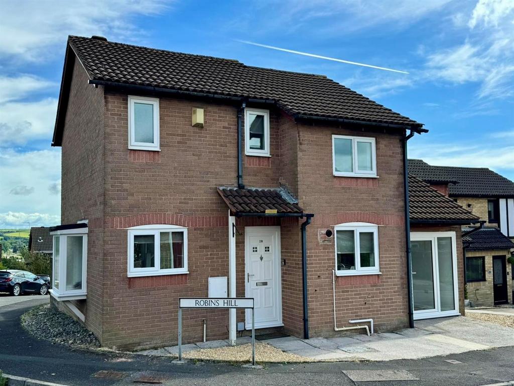 28 robins hill front.jpg