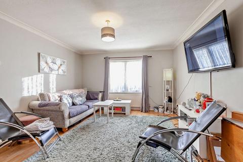 1 bedroom flat for sale, Hollands Walk, Basildon, SS16