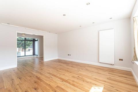 undefined, Ridge Road, Child's Hill, London, NW2