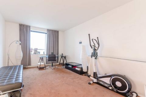 undefined, Eaton House, Westferry Circus, Canary Wharf, London, E14