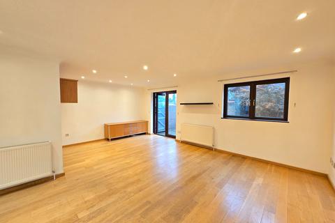 3 bedroom semi-detached house to rent, All Saints Mews, HA3