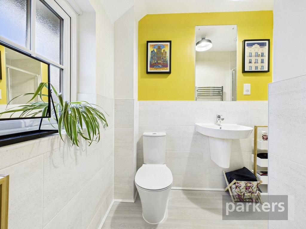 Ensuite