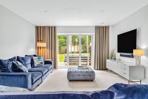 5 bedroom detached house for sale, The Pastures, Hertfordshire CM23