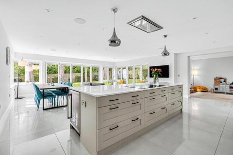 5 bedroom detached house for sale, The Pastures, Hertfordshire CM23
