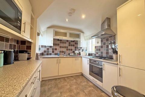 2 bedroom flat for sale, Bodmin Road, Truro, Cornwall
