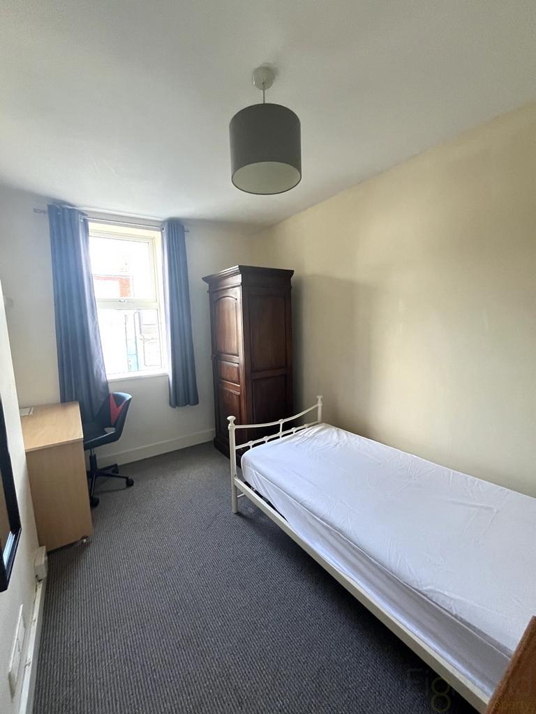 Bedroom 2.jpeg