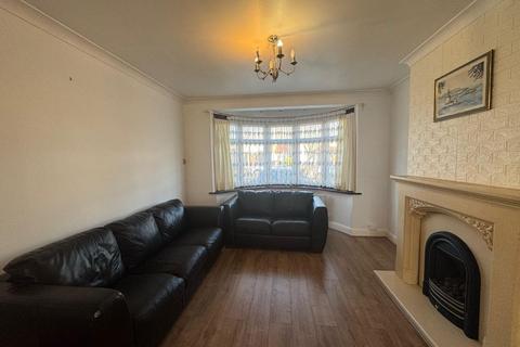 3 bedroom semi-detached house to rent, Rowantree Road, London, N21 Area