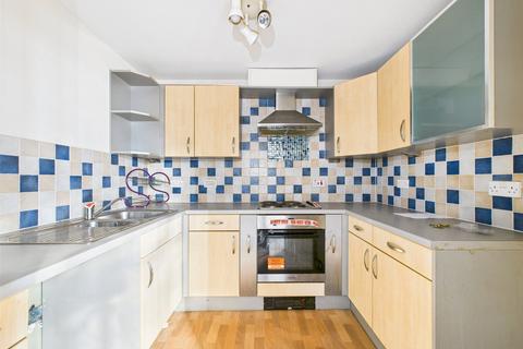 undefined, London Road, Gloucester, Gloucestershire, GL1