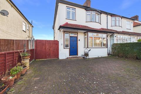 3 bedroom semi-detached house to rent, Argyle Avenue, Hounslow