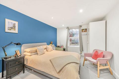undefined, Ballater Road, London SW2