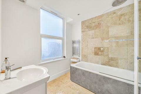 undefined, Ballater Road, London SW2