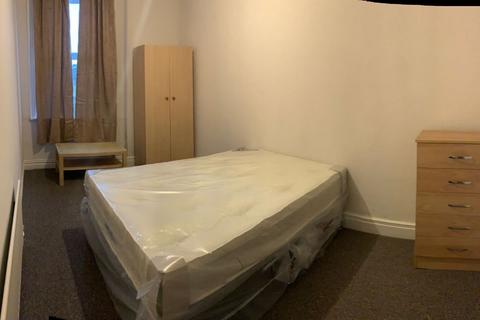 undefined, Wingrove Avenue, Newcastle upon Tyne NE4