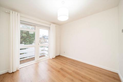 undefined, Castlebar Mews, London W5