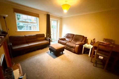 2 bedroom terraced house to rent, Farleys Grove, Hucknall, Nottingham, Nottinghamshire, NG15 6FG
