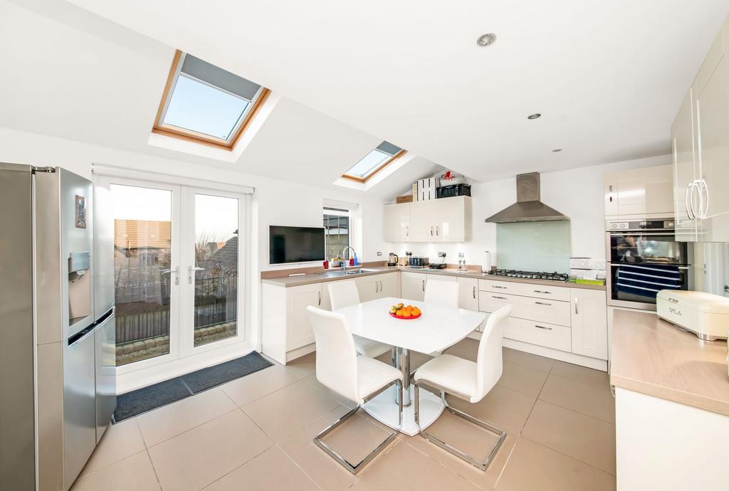 Dining kitchen