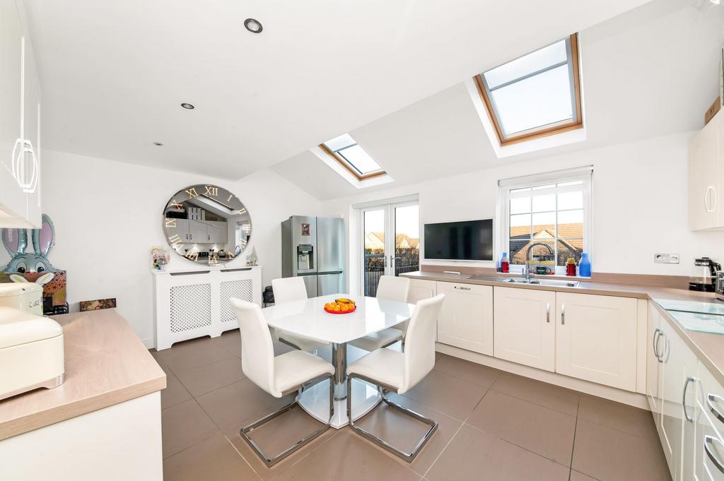 Dining kitchen