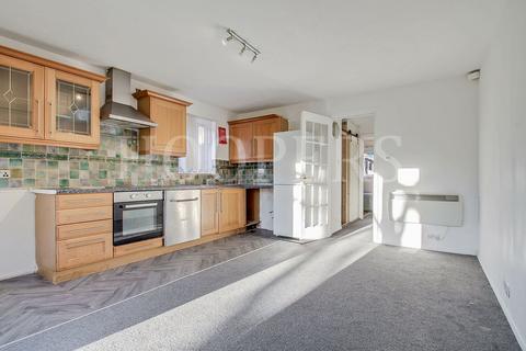 1 bedroom ground floor flat for sale, Harp Island Close, London, NW10