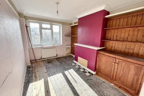 undefined, West Morden
