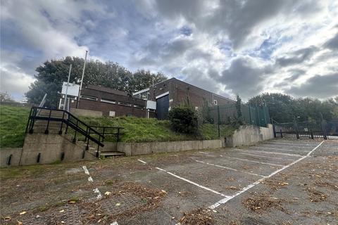 Industrial unit to rent - Raeburn Road South, Ipswich, Suffolk, IP3