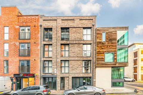Umberston Street, London E1