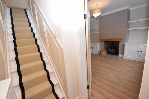 2 bedroom semi-detached house for sale, Lawence Road, Flixton, M41