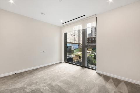 1 bedroom apartment to rent, Hampton House, Michael Road, SW6