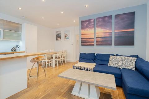 2 bedroom flat to rent, St. Georges Drive, London SW1V