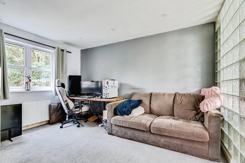 undefined, Lawrence Place, Newbury RG14