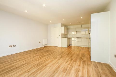 3 bedroom apartment to rent, Foster Street, London NW4
