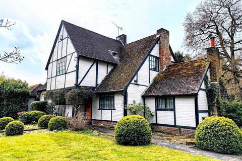 4 bedroom detached house for sale, Green Lane, Outwood Redhill RH1