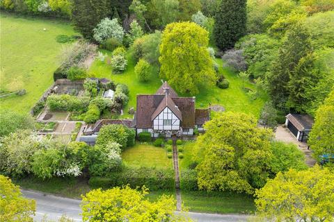 4 bedroom detached house for sale, Green Lane, Outwood Redhill RH1