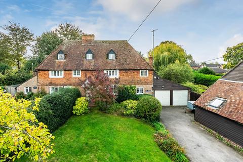 undefined, Newchapel Road, Lingfield RH7