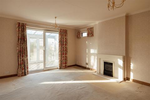 undefined, Bushetts Grove, Merstham, Redhill