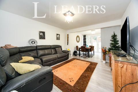 3 bedroom bungalow to rent, Deep Denes, LU2