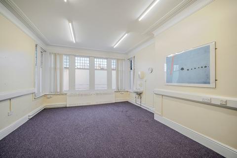 undefined, Dragon Parade, Harrogate, North Yorkshire, HG1