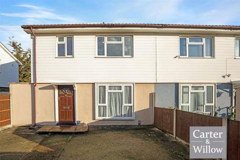 undefined, Brook Avenue, Essex