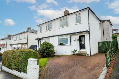 Orchard Park Avenue, Giffnock, G46